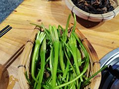 -阿婆情腊排骨火锅(金虹路店)