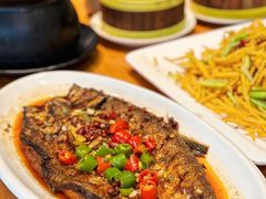 -莲餐厅·湖北菜·潜江小龙虾店(愚园路店)