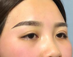 -一个差评成就的纹眉店