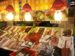 -六合夜市