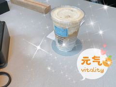 海盐芝士厚乳拿铁-瑞幸咖啡(中原万达店)