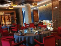 -粤尚腾香居中餐厅(首都机场希尔顿店)