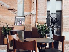 露天位-大酉·M Coffee(北京美术馆店)