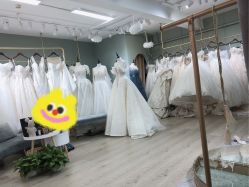 -莫小姐婚纱