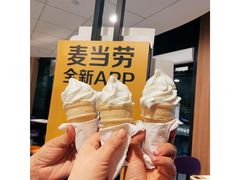 -麦当劳(上海虹桥站30B检票口楼上)