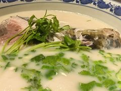 -南京金牛湖巨碗鱼头