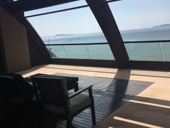 -三亚湾海居铂尔曼度假酒店