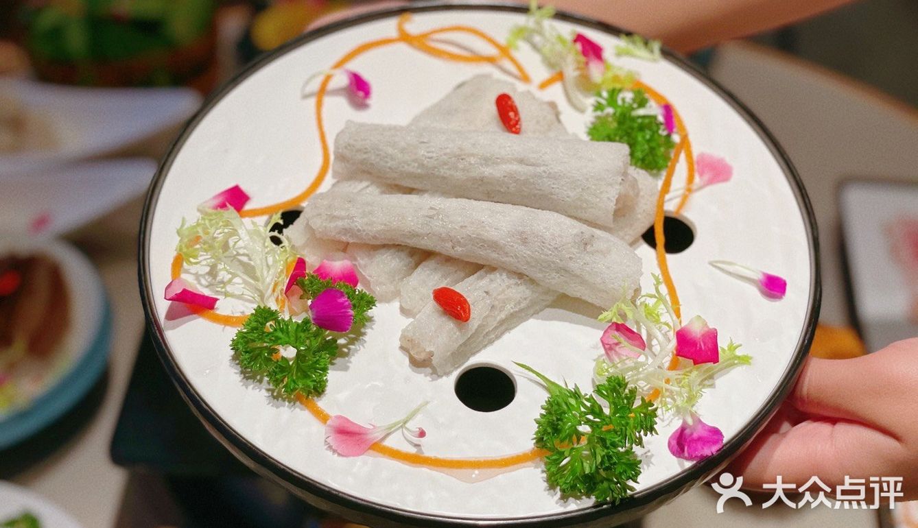 三亚美食🥗一吃就爱上的椰小鸡