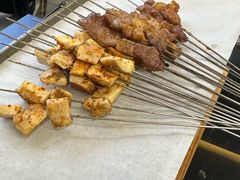 -清真磊磊烧烤老店(饮虎池街34号店)