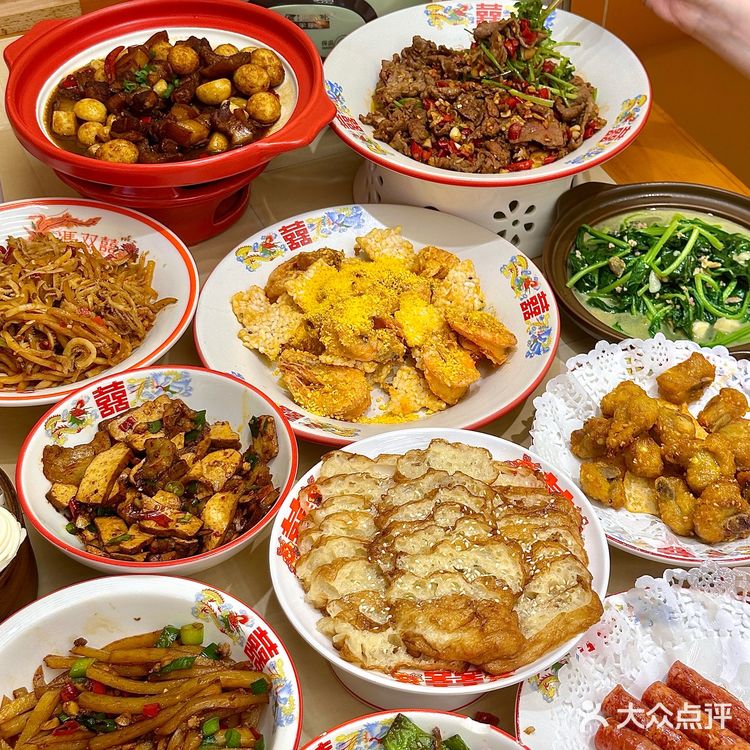 在武汉！长沙土著都爱的下饭湘菜馆子