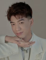 -巴黎时尚婚纱摄影(南汇店)