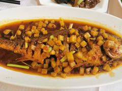 干烧大黄鱼-丰泽园饭店