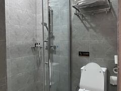 -希岸·轻雅酒店(广州白鹅潭艺术中心花地湾地铁站店)