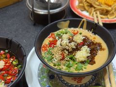 -沸炉重庆老火锅(军事博物馆店)