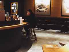 大堂-星巴克臻选(长沙运达中央广场店)
