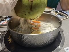 -椰小鸡·琼州糟粕醋·火锅(美兰缤纷城店)