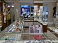 -明月眼镜(三坝店)
