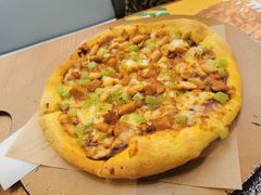 宫保鸡丁拼榴莲-乐凯撒披萨(卓悦汇店)