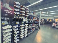 -迪卡侬(普陀百安居店)