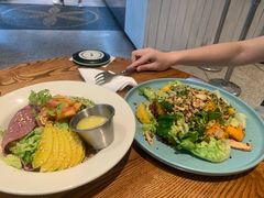 芒果鸡肉沙拉-YUMI芽米·法式烘焙·咖啡(骖鸾路店)