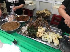 -老鼓楼麻辣烫夹馍