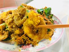 咸蛋黄苏东-长城砂煲田鸡粥