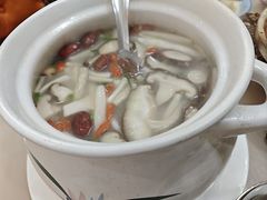 -老码头黑皮肘子锅包肉(文政街店)