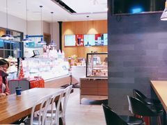 -巴黎贝甜(大宁国际商业广场店)