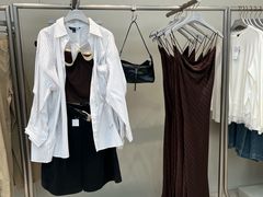 -URBAN REVIVO(七宝领展广场店)