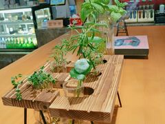 -ZING COFFEE 镜咖啡