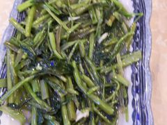 -维吾尔餐厅(宜山路店)