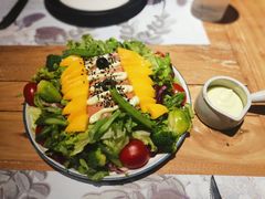 金枪鱼芒果沙拉-麦甜创意轻食餐厅(西康路店)