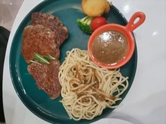 -丽莎沙拉轻食餐厅(国贸店)