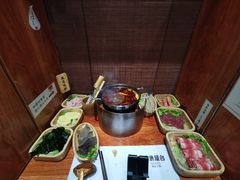 -独食火锅·半米屋台(直营总店)
