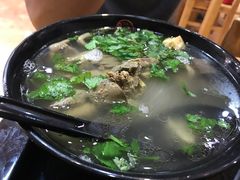 鸭血粉丝汤-百年尹氏汤包(湖南路狮子桥店)