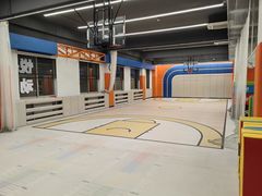 -悦动体能篮球羽毛球网球(三里河店)