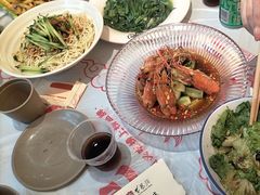 -肥肥虾庄·金牌油焖大虾(汉口城市广场店)