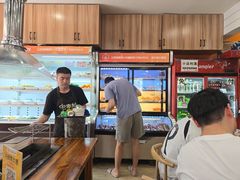 -哈尔滨小酒馆·鲜肉现穿自助烧烤(康新花园店)