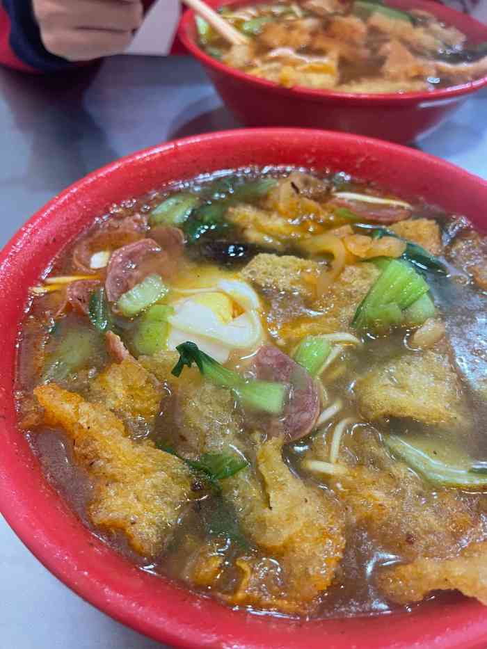 易记皮肚面(明瓦廊店)-"📍大名鼎鼎的易记皮肚面位于明瓦廊这条g...