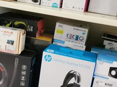 -鸿准通信科技·忠诚手机电脑维修中心(三林店)