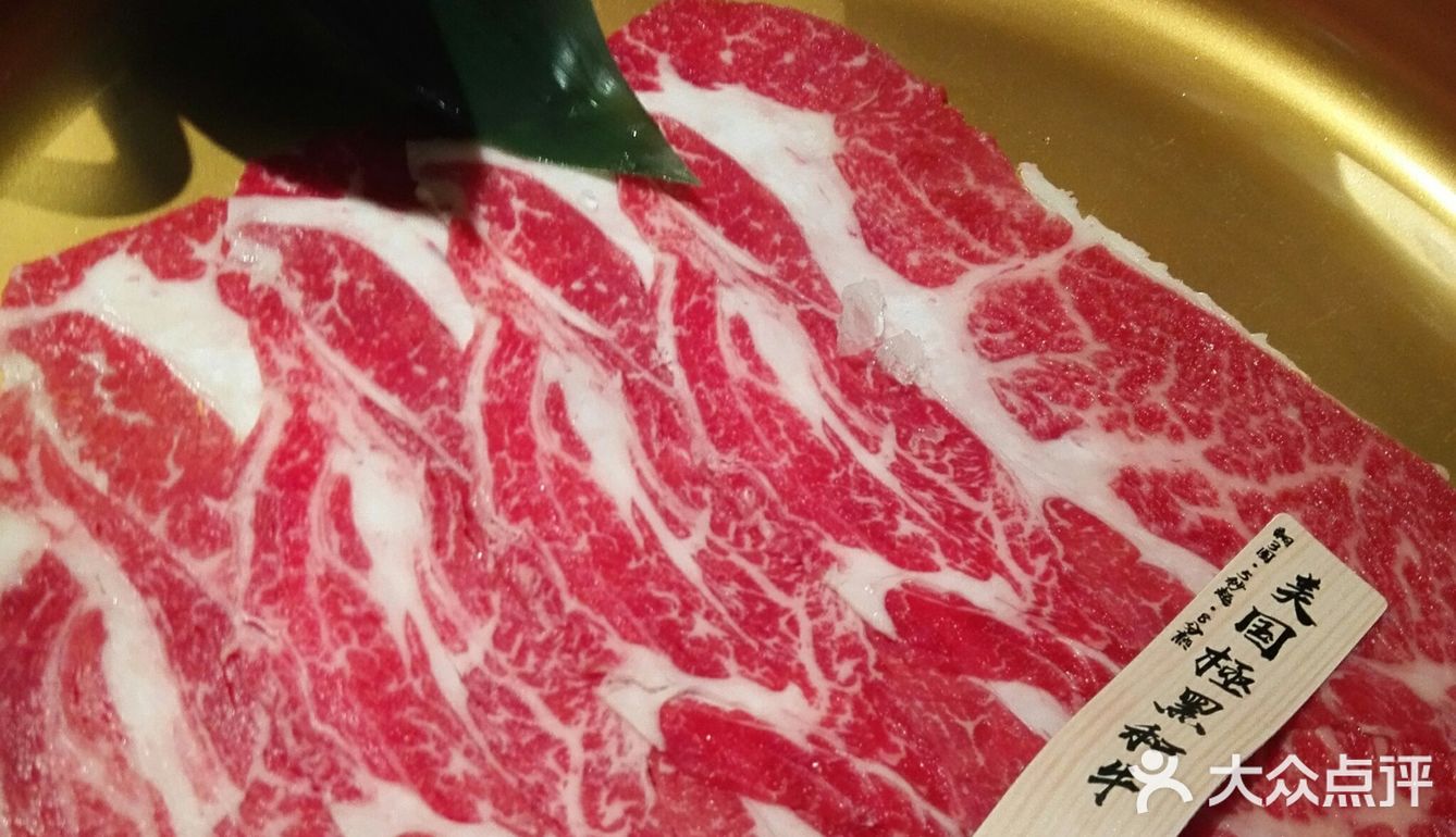 因为二人同行一人免单的原因吧 生意好到爆炸