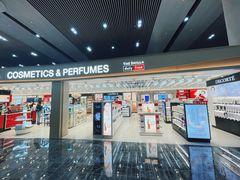 -中免(澳门机场免税店)