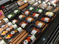 -中百仓储超市有限公司(越秀星汇维港店)