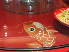 -鱼满舱·鲜活海鲜·正宗鲁菜