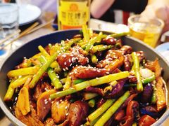 火爆铲铲肥肠-手抄板凳江南菜(湖滨商业街店)