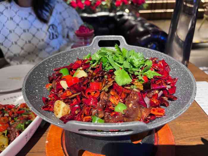 胡桃里(虹桥新华联店)-"过年气氛很好,菜品一直味道是不错的,不是.