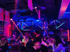 -UP嘻哈酒吧(粉巢店)