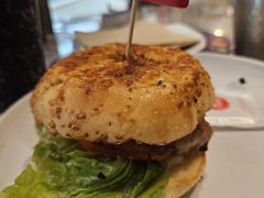 招牌秘制鸡腿堡-必胜客(上海新南方商城PH店)