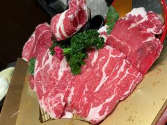 -铭牛烧肉·和牛海鲜自助(高新月牙湖店)