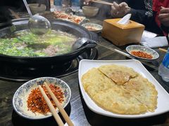 烧饼-乐山食古香跷脚牛肉